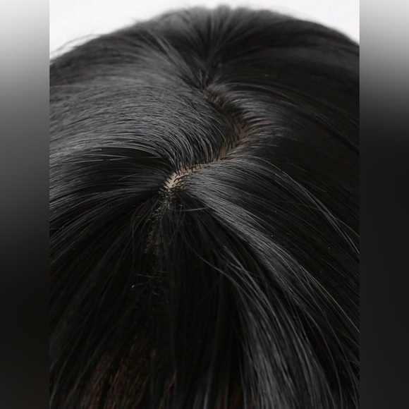 Natural black, synthetic 24 inch wig - Picture 4 of 9